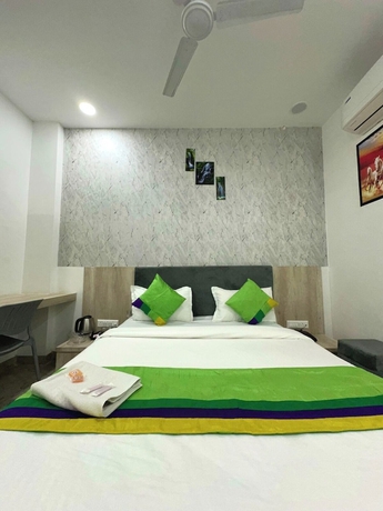 Imagen de la habitación del Hotel The Grand Chetak Inn. Foto 8
