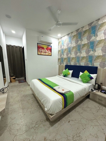 Imagen de la habitación del Hotel The Grand Chetak Inn. Foto 10