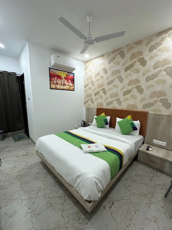 Imagen de la habitación del Hotel The Grand Chetak Inn. Foto 12