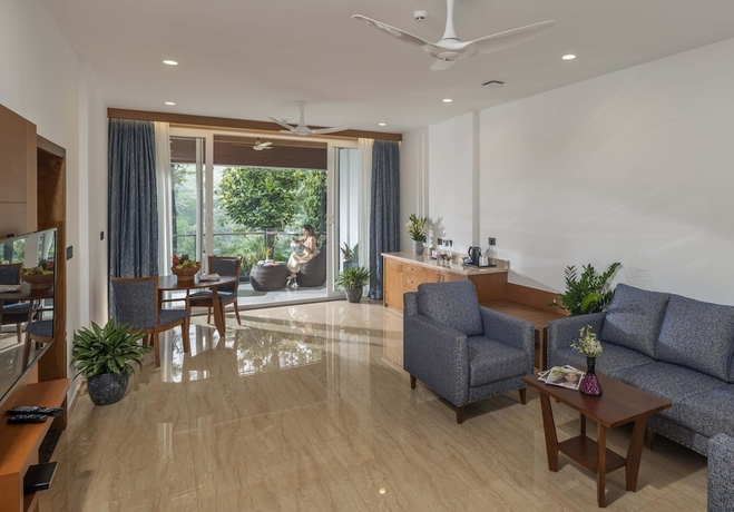 Imagen de la habitación del Hotel The Grand Cliff Resort Munnar. Foto 14