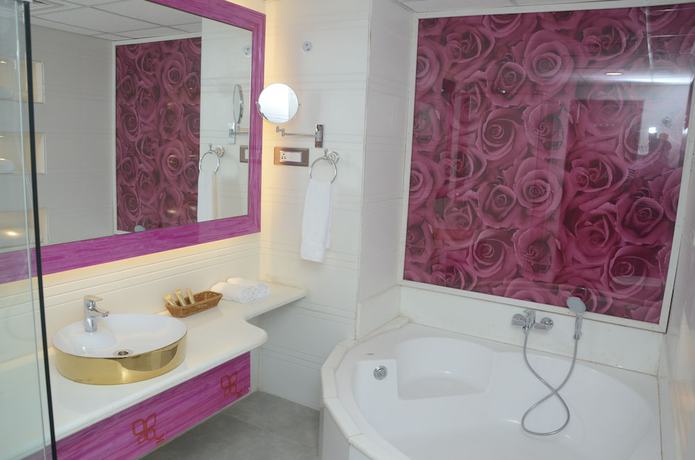 Imagen de la habitación del Hotel The Grand Empire A Boutique. Foto 9