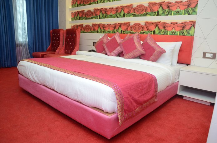 Imagen de la habitación del Hotel The Grand Empire A Boutique. Foto 16