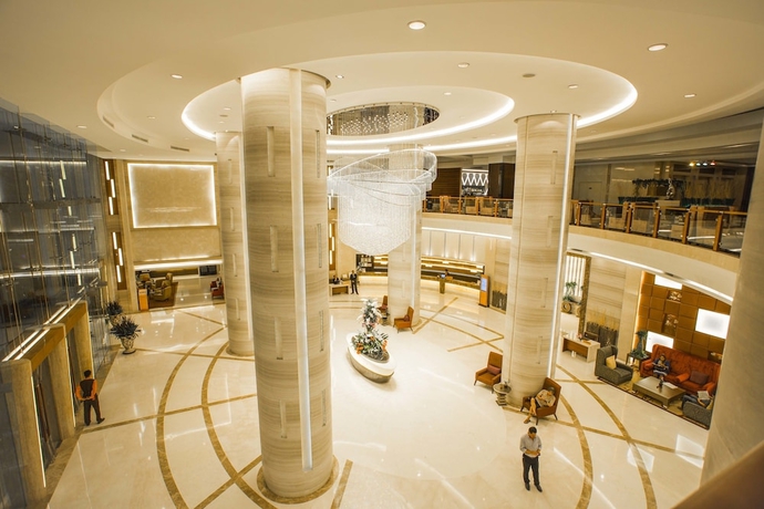 Imagen de los interiores del Hotel The Grand Fourwings Convention. Foto 15