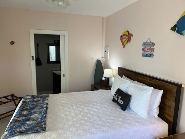 Imagen de la habitación del Hotel The Grand Guesthouse. Foto 3