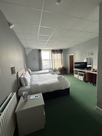 Imagen de la habitación del Hotel The Grand Hotel, Port Talbot. Foto 13