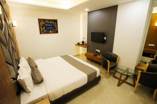 Imagen general del Hotel The Grand, Indore. Foto 8