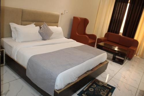 Imagen de la habitación del Hotel The Grand Jabalpur, Jabalpur. Foto 20
