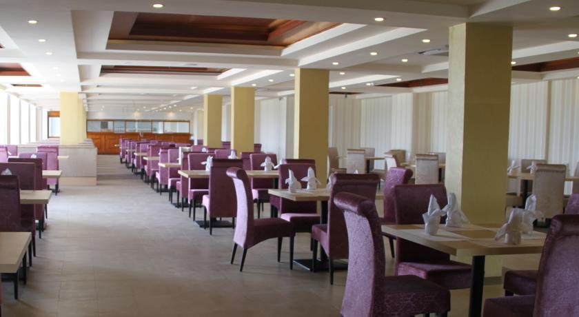 Imagen general del Hotel The Grand Kandyan. Foto 7