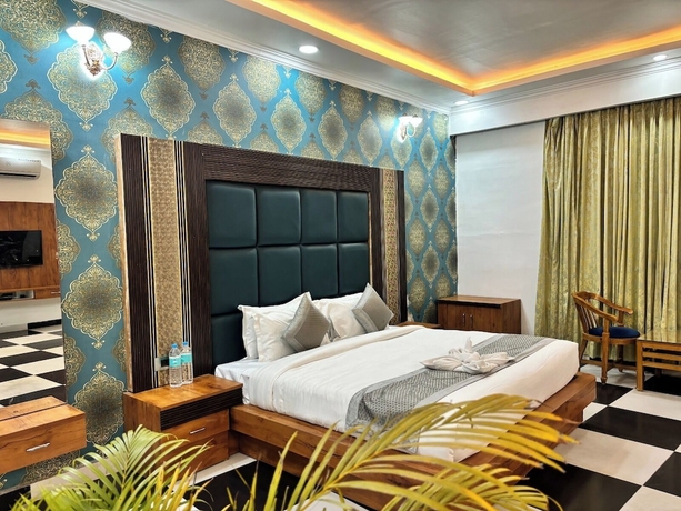 Imagen de la habitación del Hotel The Grand Kasturi Resort. Foto 7