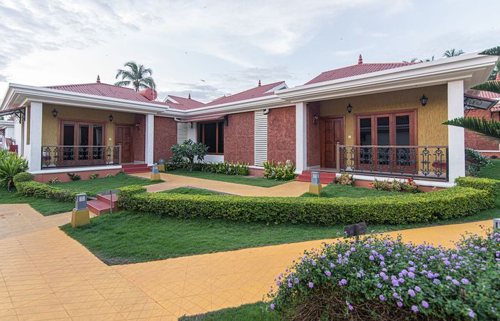 Imagen de los exteriores del Hotel The Grand Leoney Resort. Foto 17