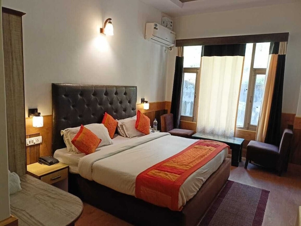 Imagen de la habitación del Hotel The Grand Madhushala Shimla. Foto 8