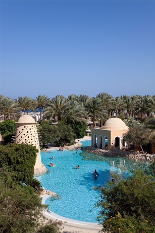 Imagen de la piscina del Hotel The Grand Makadi. Foto 8
