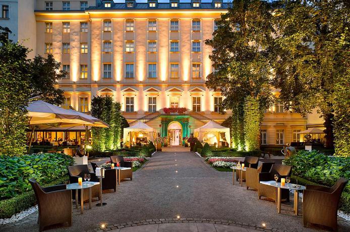 Imagen general del Hotel The Grand Mark Prague - The Leading Hotels Of The World. Foto 20