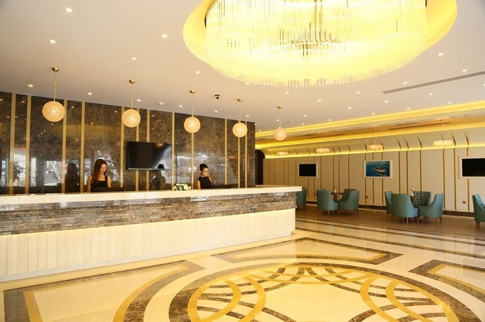 Imagen de los interiores del Hotel The Grand Mira. Foto 9