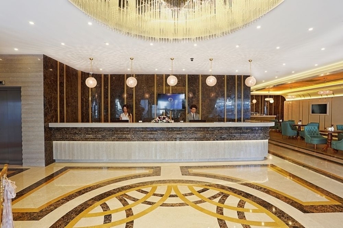 Imagen de los interiores del Hotel The Grand Mira. Foto 10