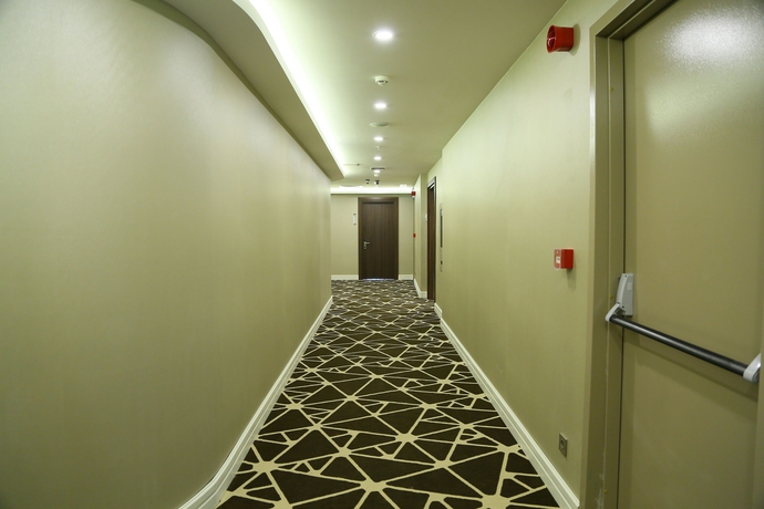 Imagen de los interiores del Hotel The Grand Mira. Foto 12