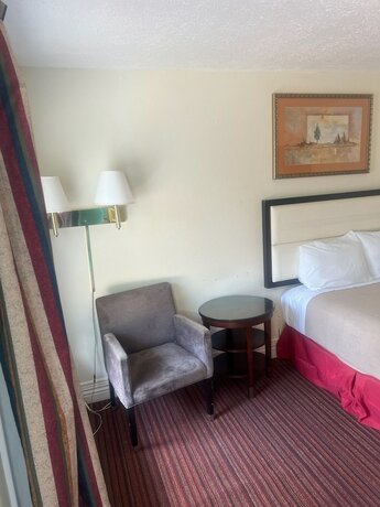 Imagen general del Hotel The Grand Motel Inn and Suite Louisville. Foto 1