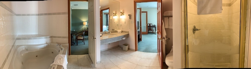 Imagen de la habitación del Hotel The Grand Nanaimo. Foto 6