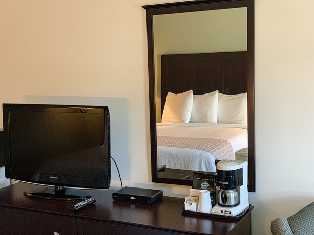 Imagen de la habitación del Hotel The Grand Nanaimo. Foto 11