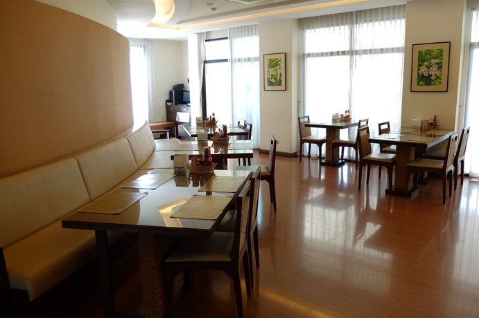 Imagen del bar/restaurante del Hotel The Grand Napat. Foto 6