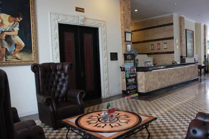 Imagen de los interiores del Hotel The Grand Palace - Yogyakarta. Foto 6