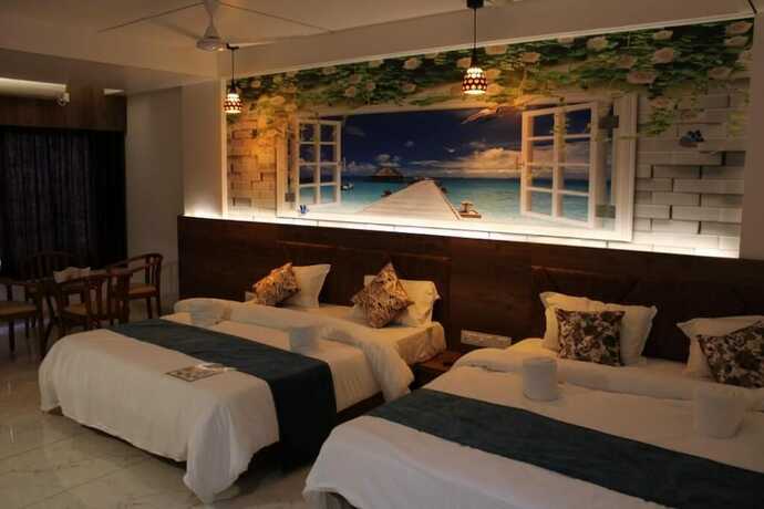 Imagen de la habitación del Hotel The Grand Piano. Foto 18