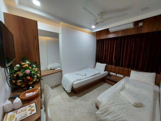 Imagen de la habitación del Hotel The Grand Piano. Foto 21