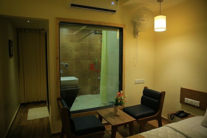 Imagen de la habitación del Hotel The Grand Raveta. Foto 14