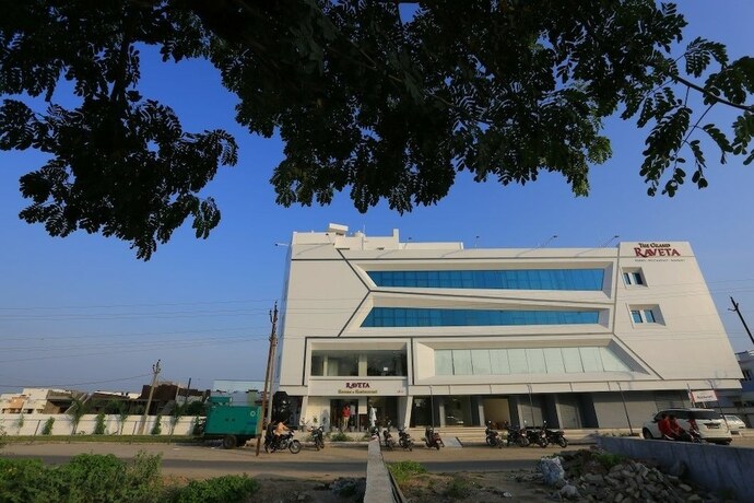 Imagen general del Hotel The Grand Raveta. Foto 2