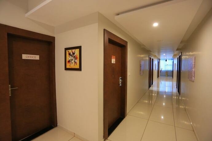 Imagen general del Hotel The Grand Raveta. Foto 6