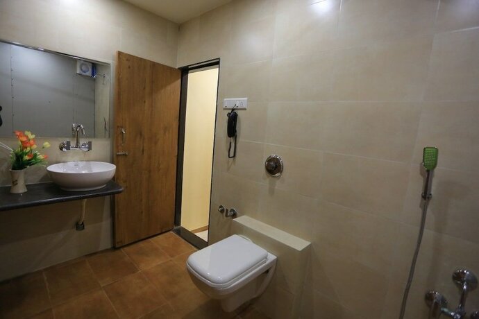 Imagen general del Hotel The Grand Raveta. Foto 7