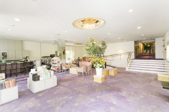 Imagen de los interiores del Hotel The Grand Resort Arima. Foto 17