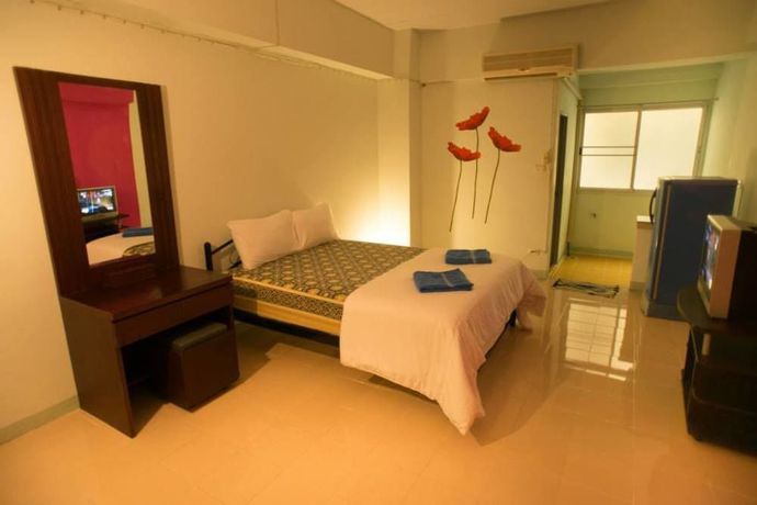 Imagen de los interiores del Hotel The Grand Rewadee. Foto 16