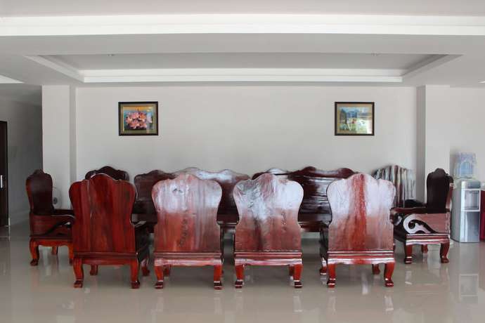 Imagen de los interiores del Hotel The Grand Riverside 2 Vangvieng. Foto 19