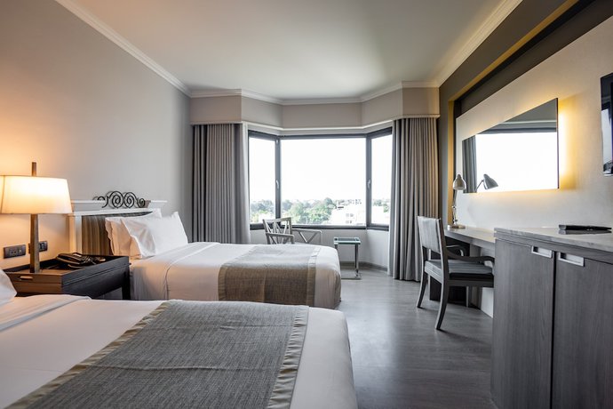 Imagen de la habitación del Hotel The Grand Riverside Phitsanulok. Foto 8