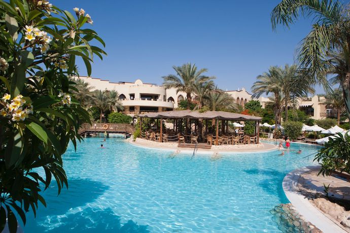 Imagen de la piscina del Hotel The Grand Sharm El Sheikh. Foto 20