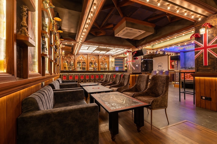 Imagen del bar/restaurante del Hotel The Grand Shaurya. Foto 3