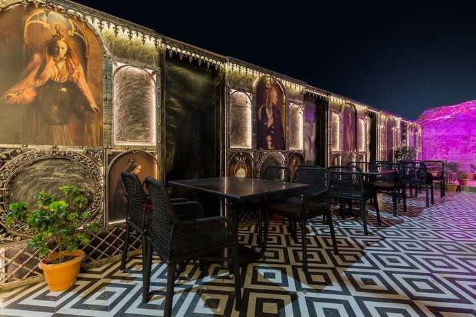 Imagen del bar/restaurante del Hotel The Grand Shaurya. Foto 4