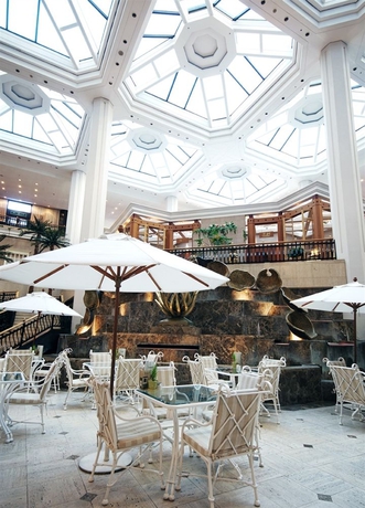 Imagen de los interiores del Hotel The Grand Suite. Foto 4