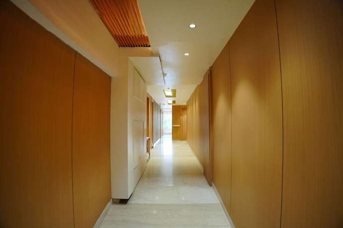 Imagen de los interiores del Hotel The Grand Sun City and Resort. Foto 13