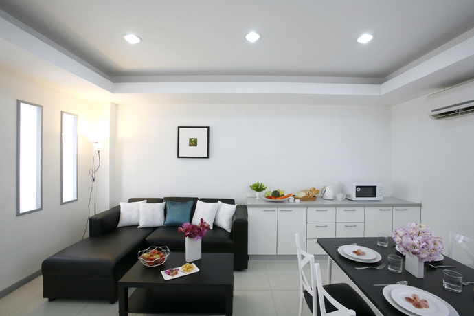 Imagen de los interiores del Hotel The Grand Suree Residence. Foto 10