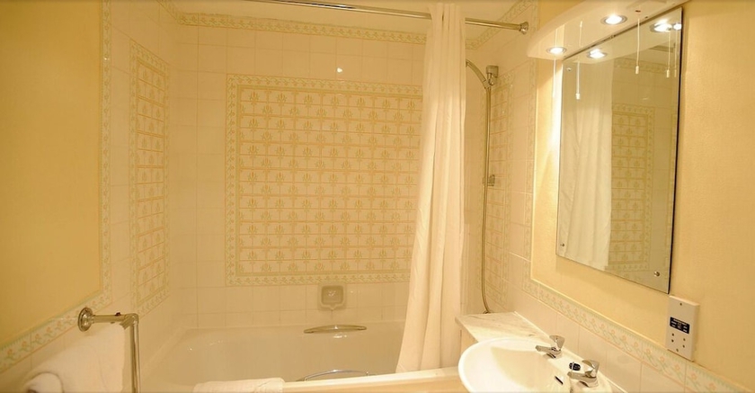 Imagen de la habitación del Hotel The Grand, Torquay. Foto 5