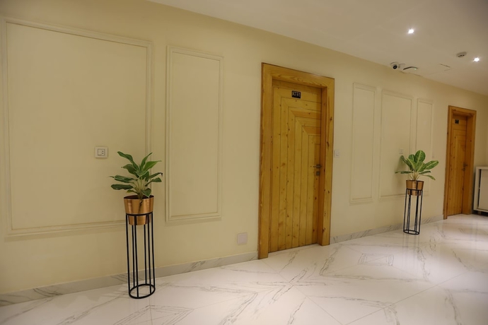 Imagen de los interiores del Hotel The Grand Uddhav. Foto 13