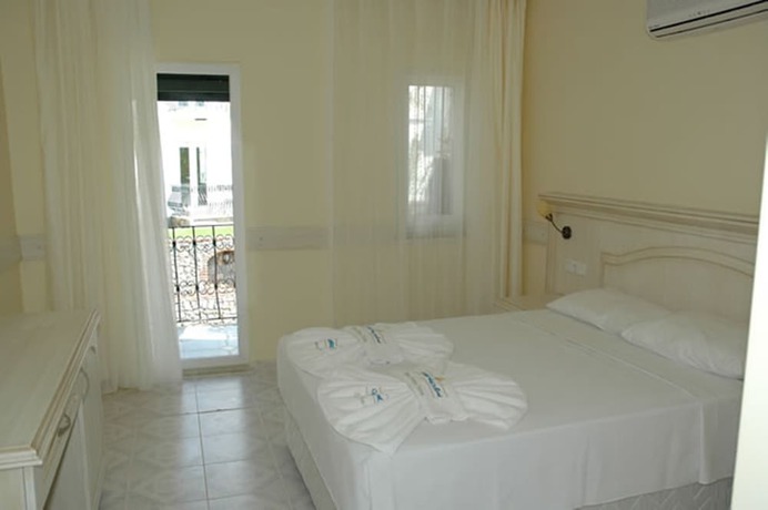Imagen de la habitación del Hotel The Grand &Uuml;&ccedil;el. Foto 8