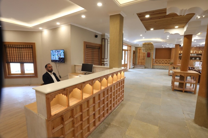 Imagen de los interiores del Hotel The Grand View Ladakh. Foto 13