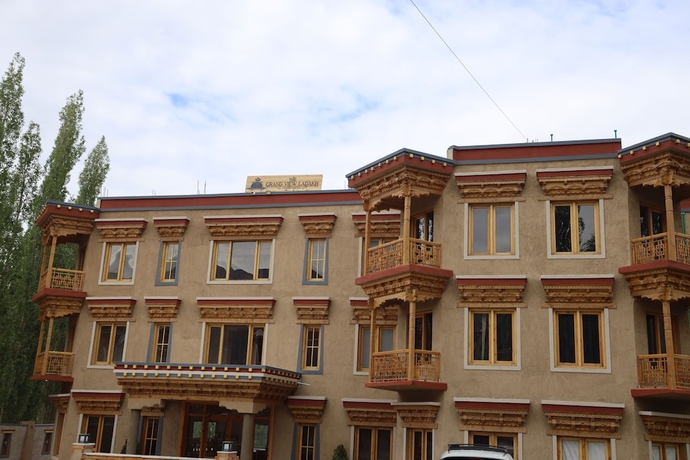 Imagen de los interiores del Hotel The Grand View Ladakh. Foto 14