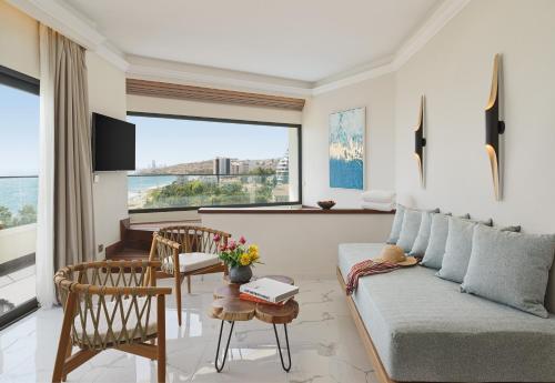 Imagen de la habitación del Hotel The Grandresort &ndash; Limited Edition By Leonardo Hotels. Foto 18