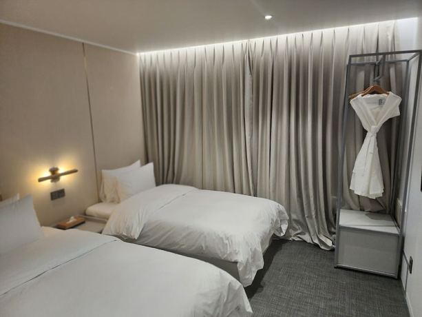 Imagen de la habitación del Hotel The Grang Seogwipo. Foto 5
