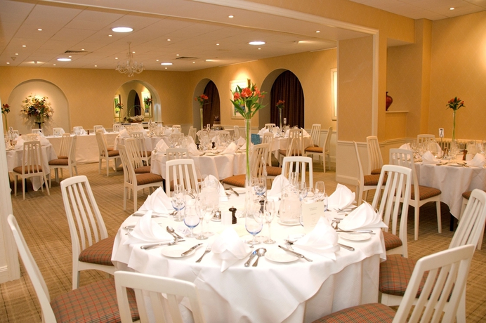 Imagen del bar/restaurante del Hotel The Green Golf and Leisure Resort. Foto 6