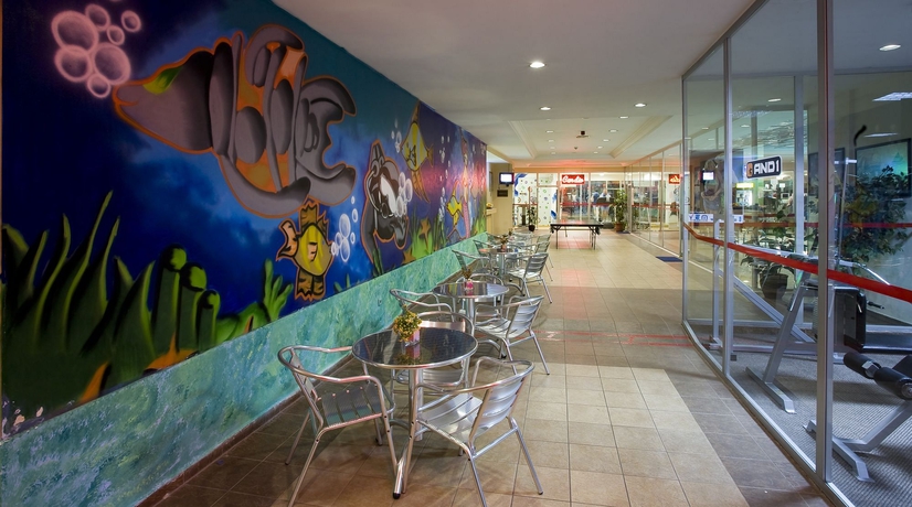 Imagen de los interiores del Hotel The Green Park Merter. Foto 5